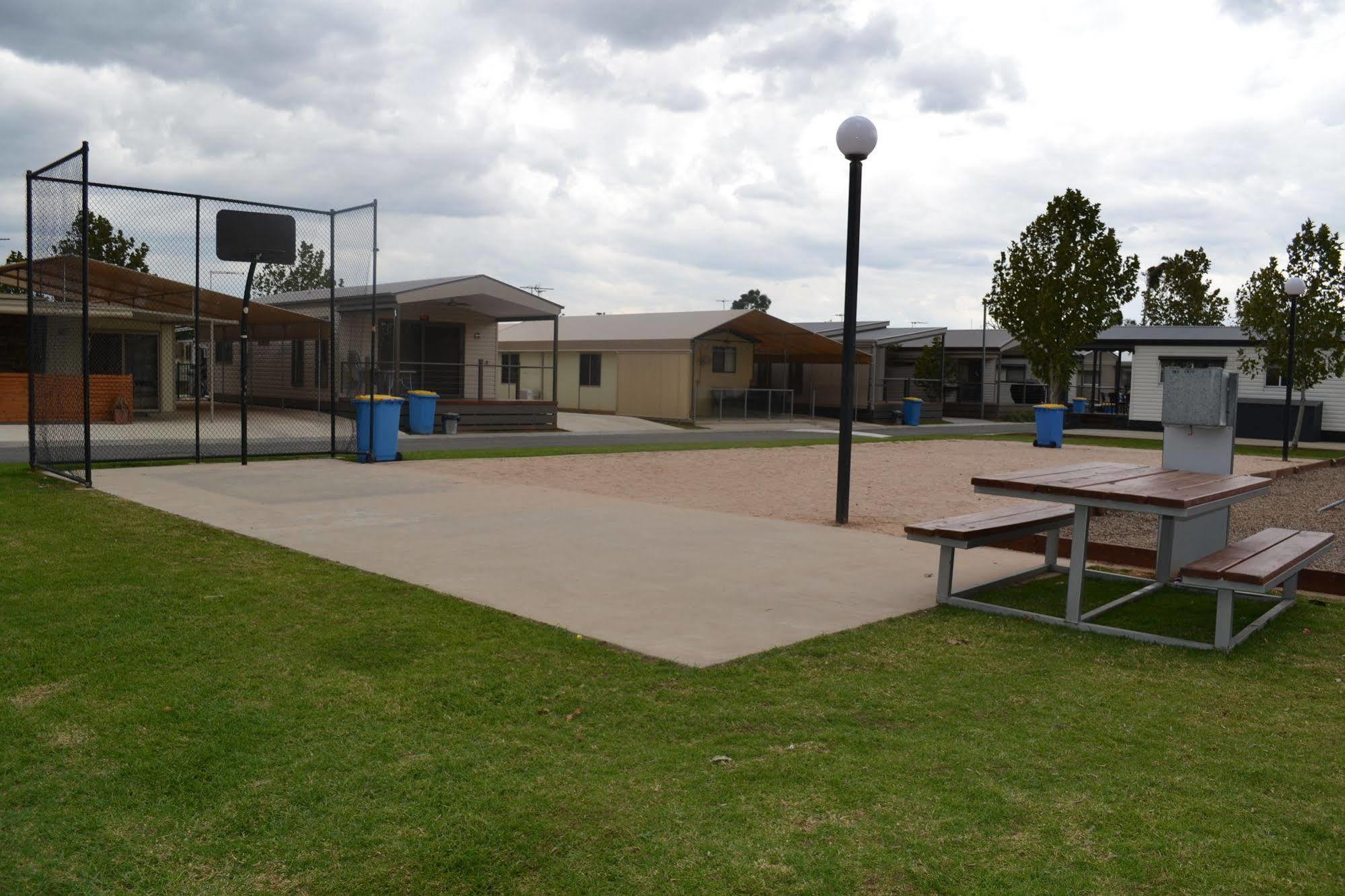 Sun Country Lifestyle Park Hotel Mulwala Eksteriør billede